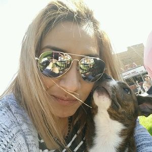 Meet your Posher, Angie